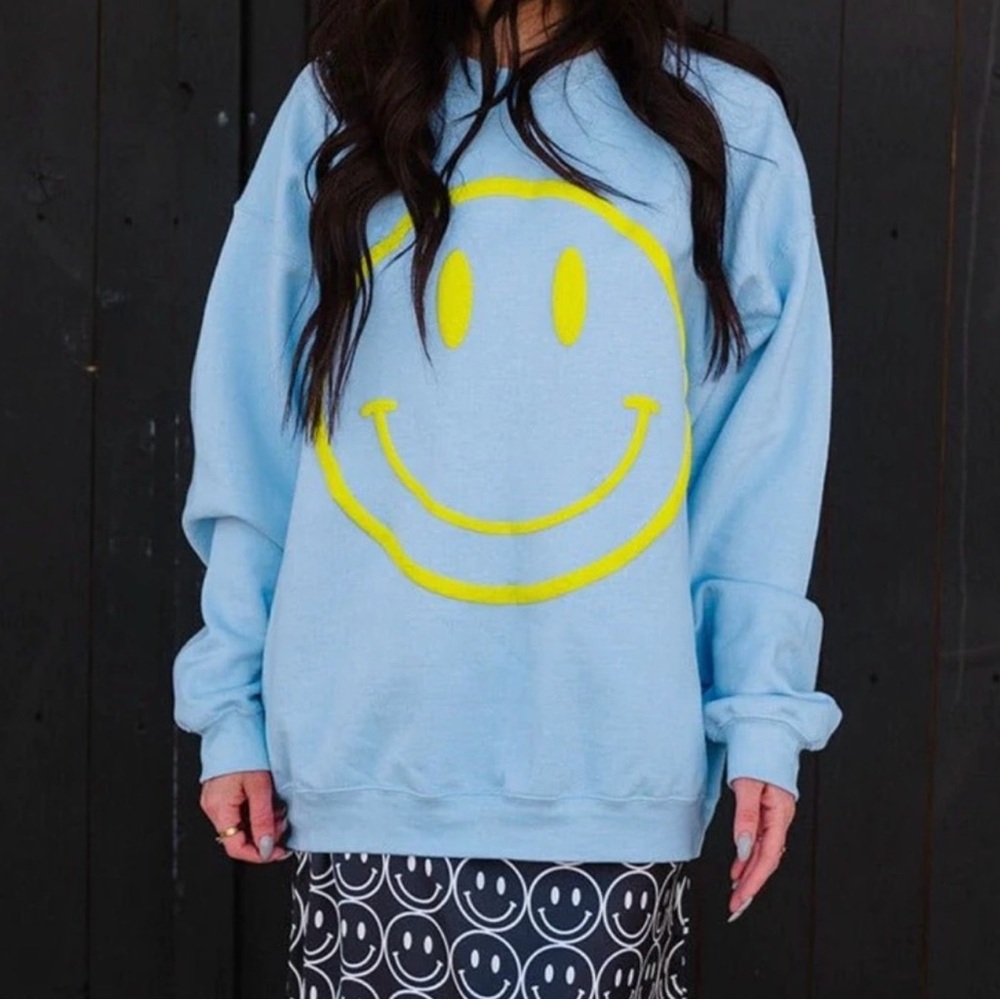 Dressed in Lala The World Needs Your Magic Oversized Pullover - Picture 2 of 7